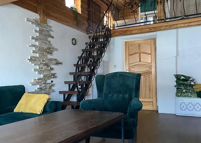 Loft Apartment Szczytna